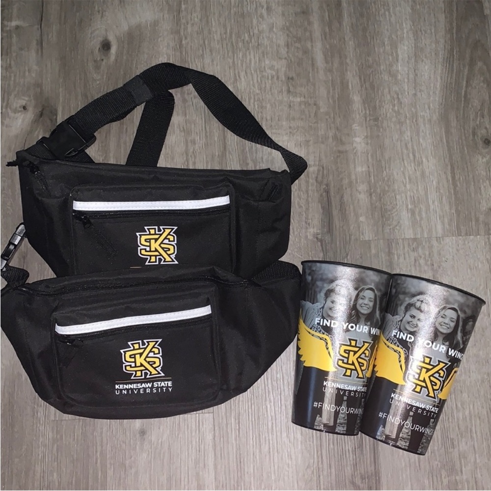 2 waist bags + 2 water cups